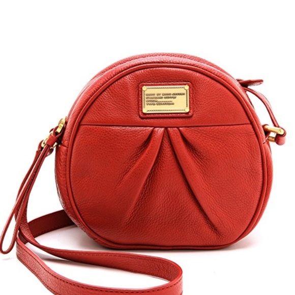 Marc By Marc Jacobs Handbags - 💥Marc by Marc Jacobs

Classic Q Cara Cross Body